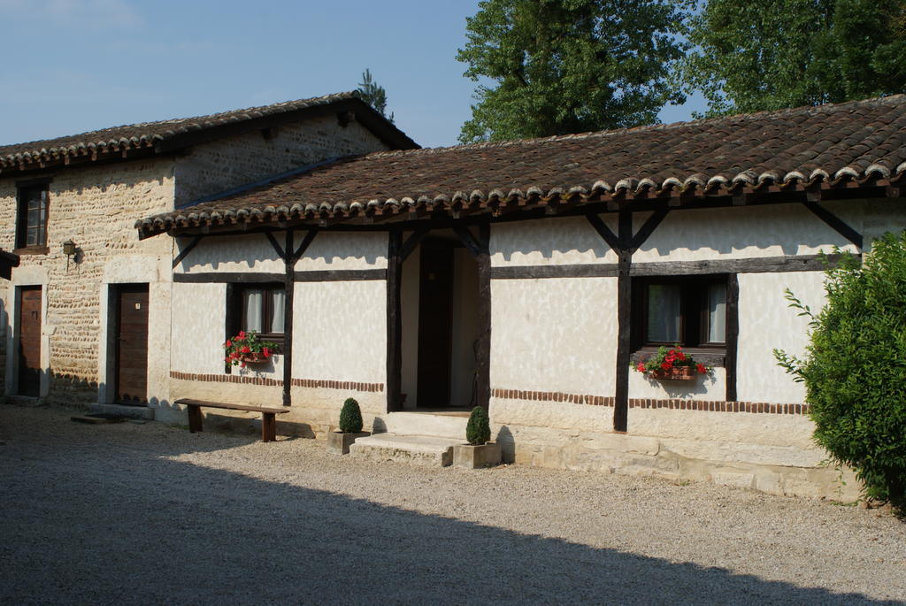 Bed and Breakfast Le Moulin De Champagne Viriat Екстер'єр фото