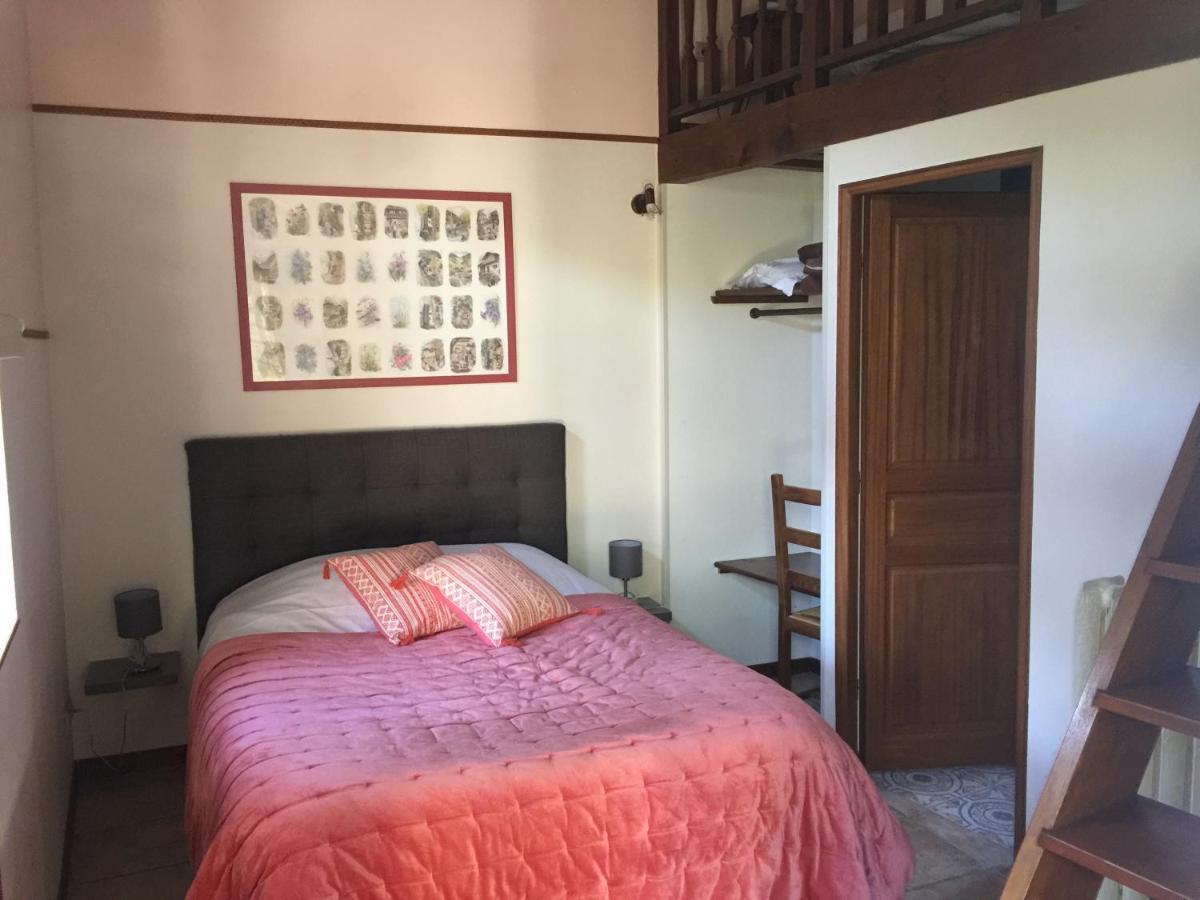 Bed and Breakfast Le Moulin De Champagne Viriat Екстер'єр фото